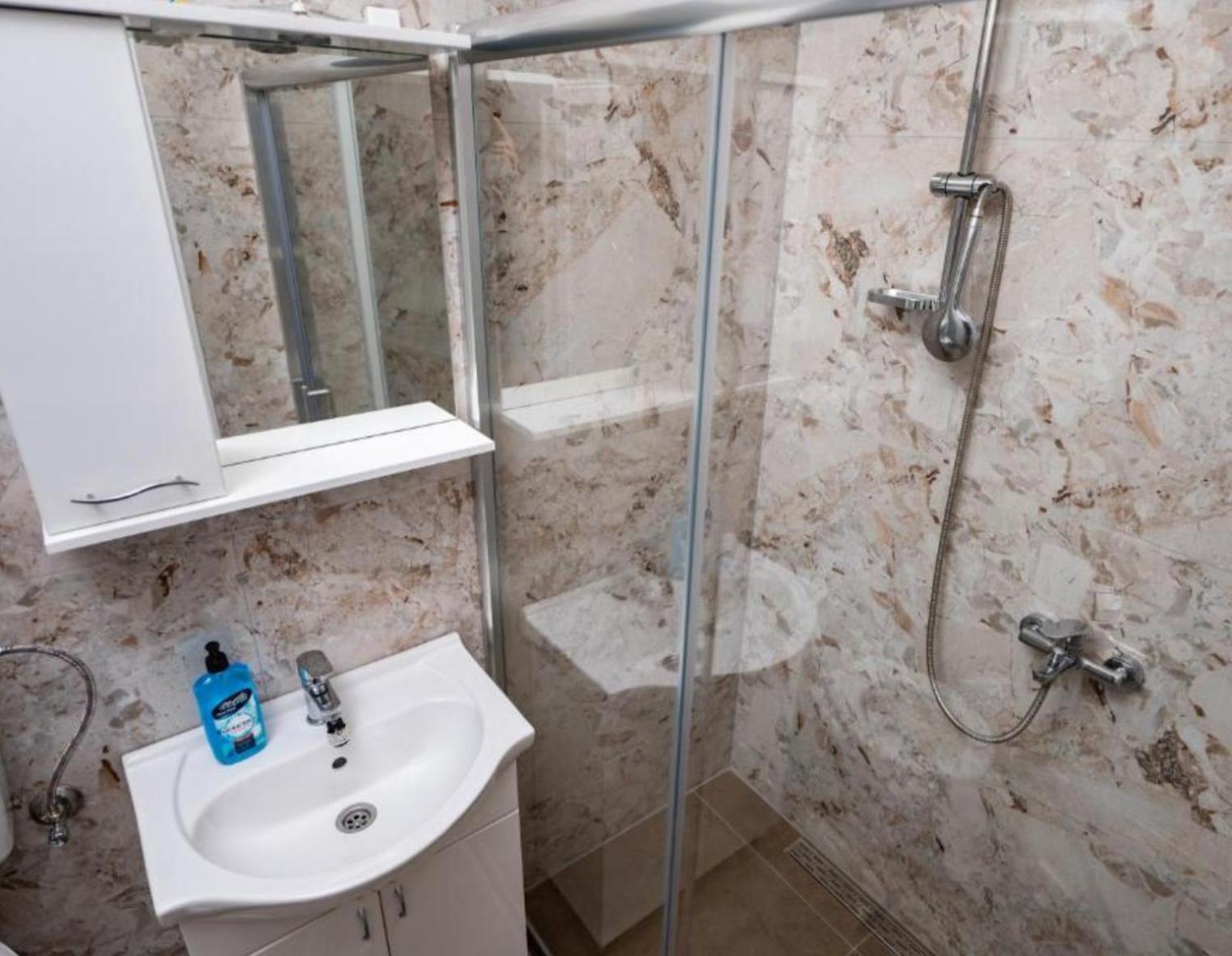 Apartmani Kaan Podgoriţa Exterior foto